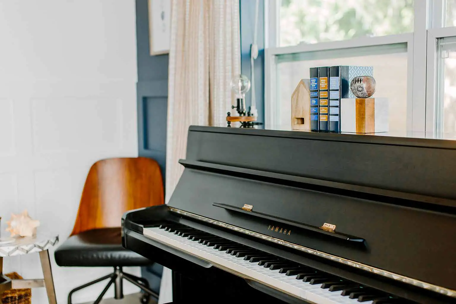 Yamaha upright piano - The Guest House Reveal - That Homebird Life Blog