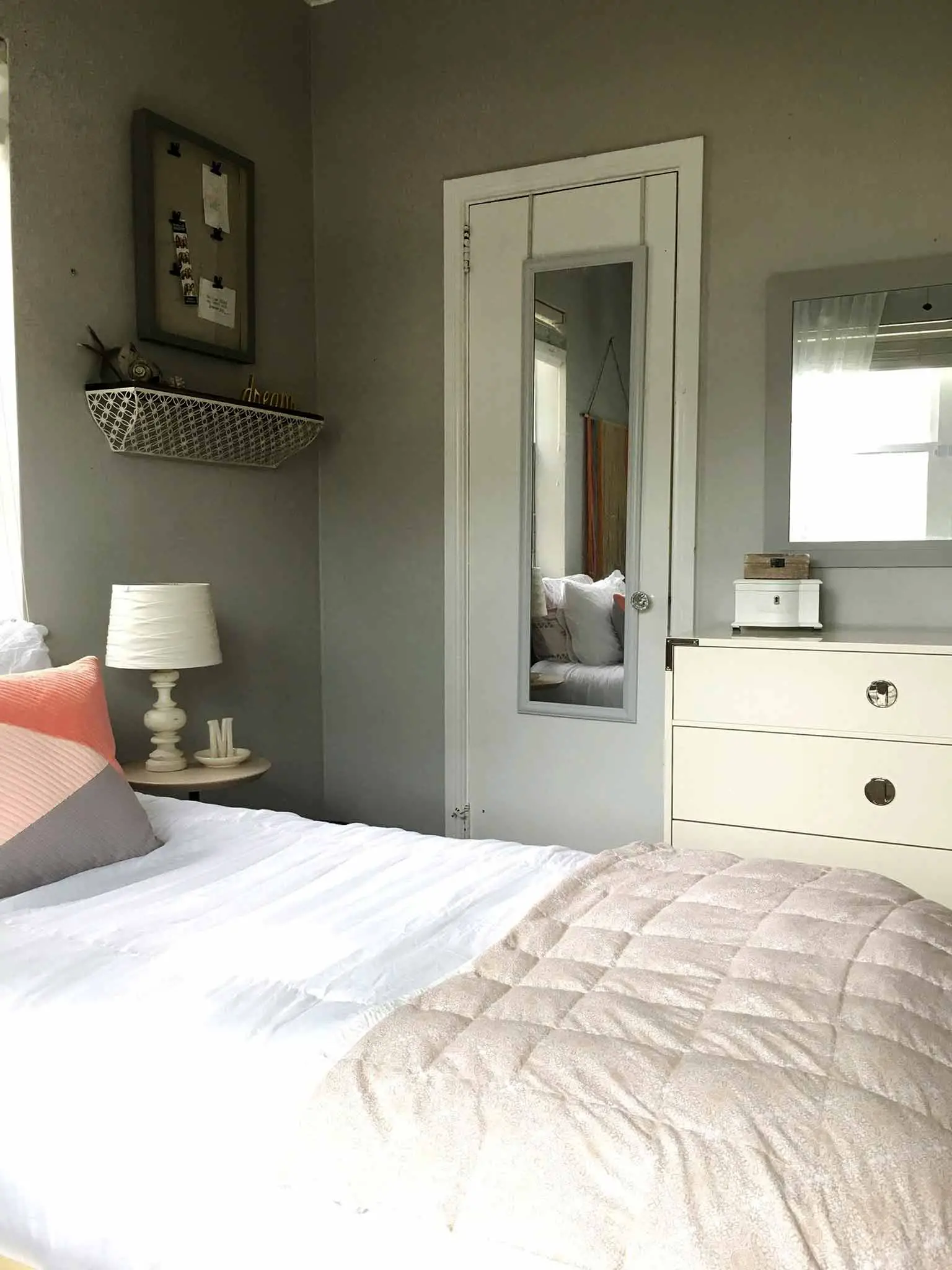After the makeover - modern boho tween bedroom - That Homebird Life Blog