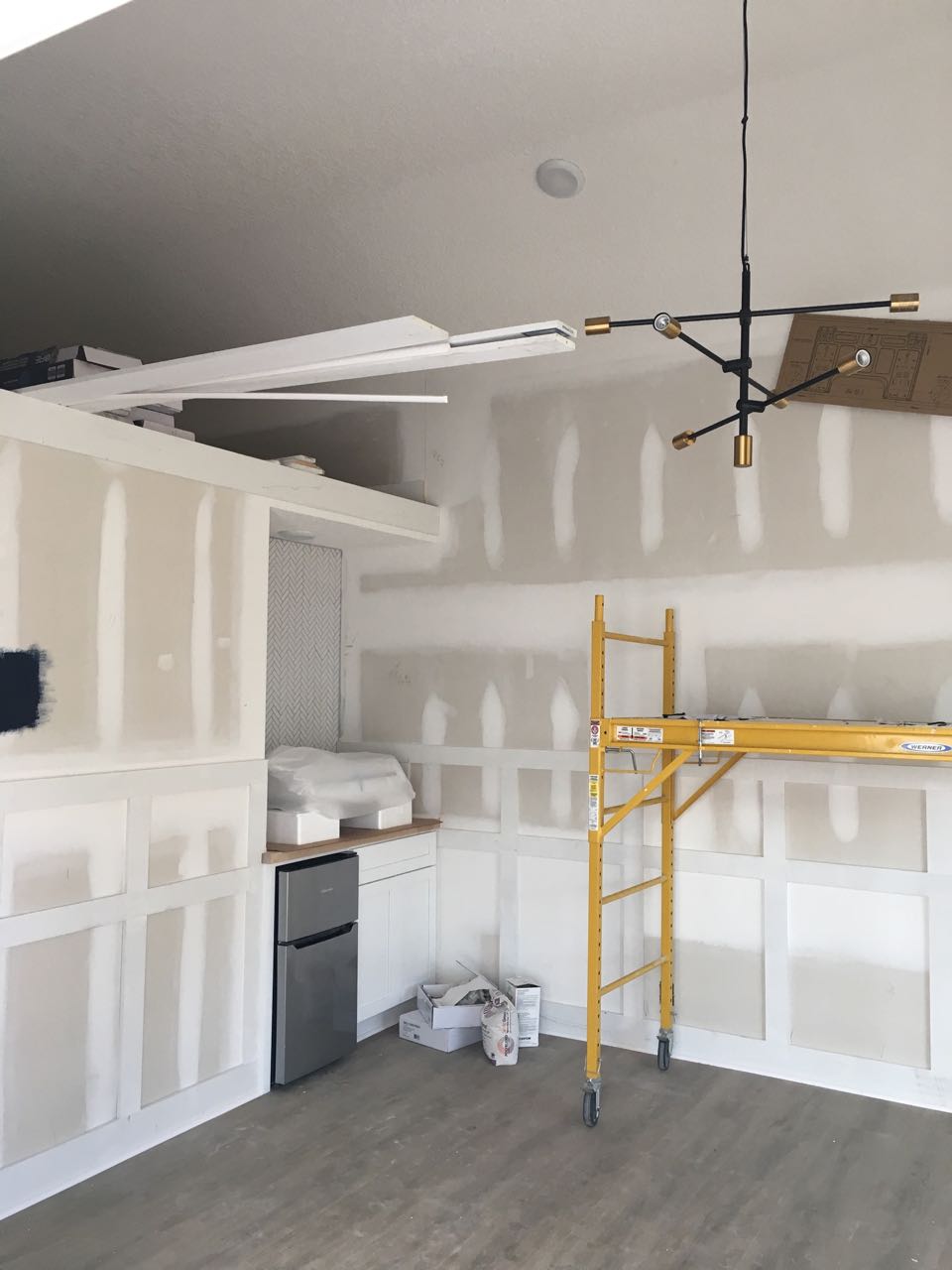 Guest House Progress: Flooring, Trim—and some Tile Drama