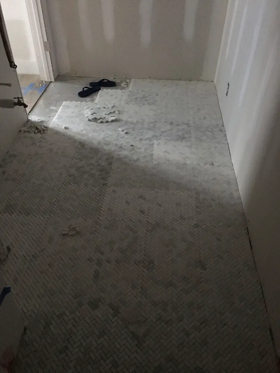 Marble herringbone tile bathroom floor disaster - That Homebird Life Blog