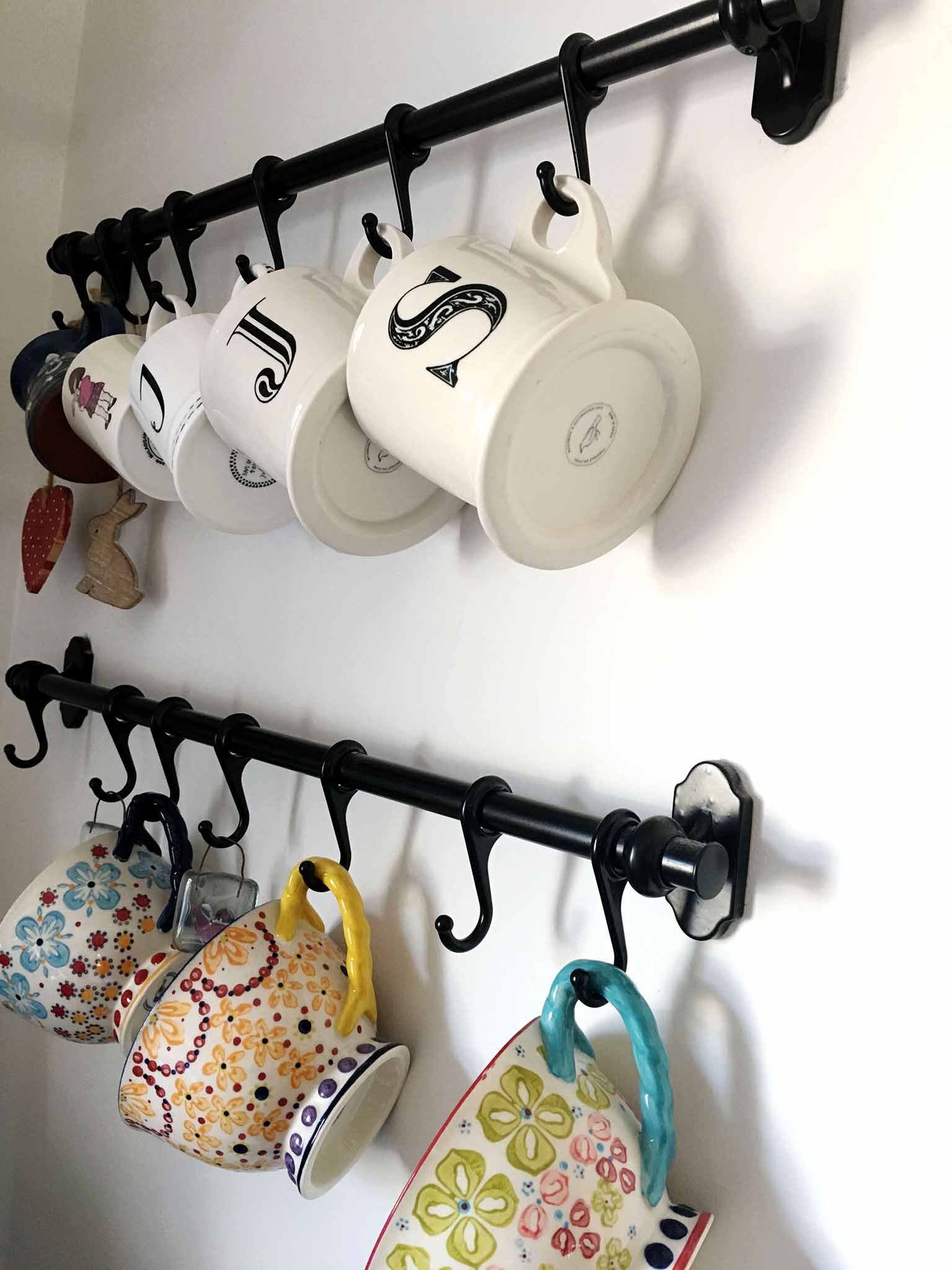 IKEA Fintorp mug rack with mix and match mugs