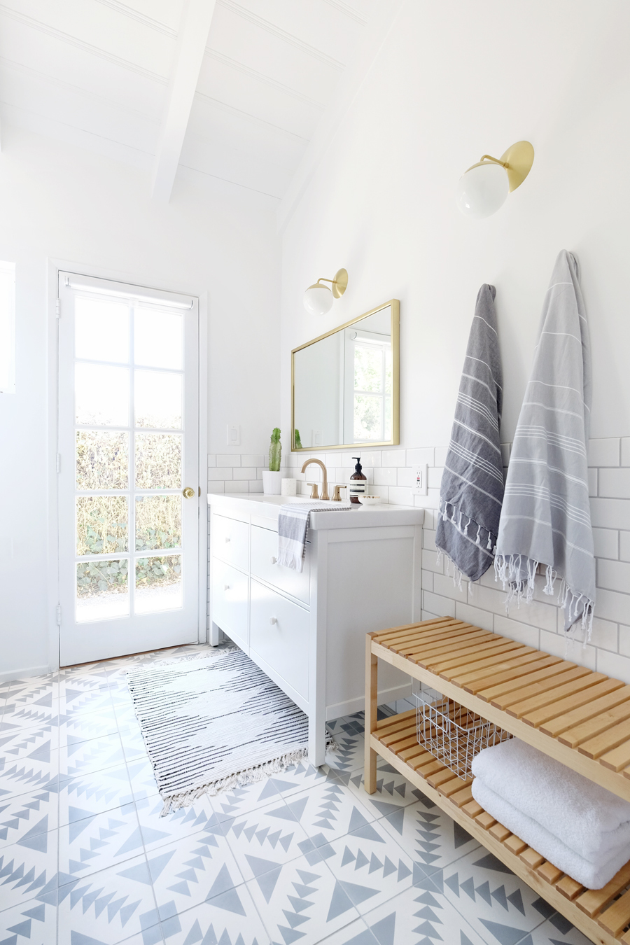 Four Simple Ways to Add Style to Any Bathroom