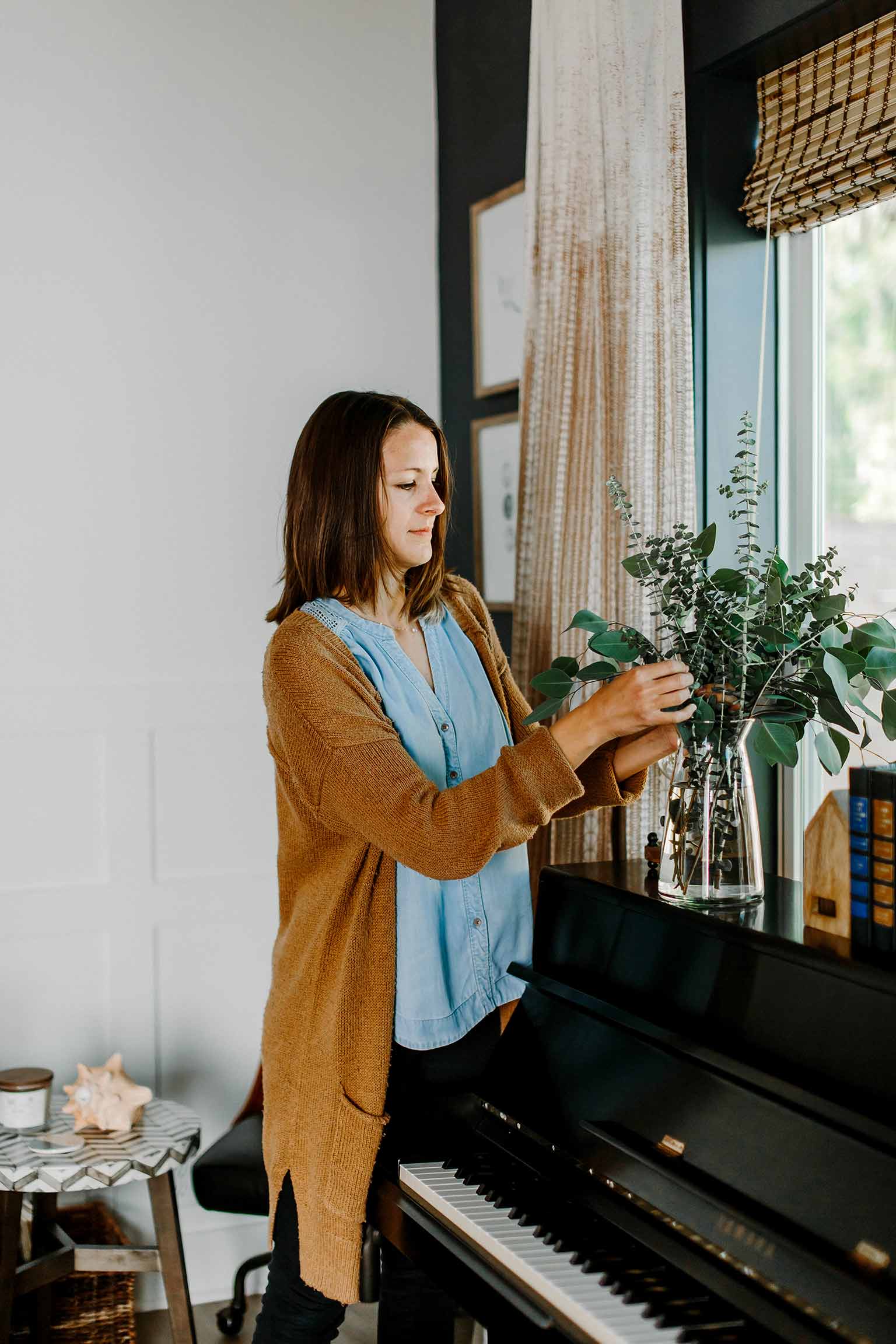 Fresh eucalyptus yamaha upright piano - The Guest House Reveal - That Homebird Life Blog