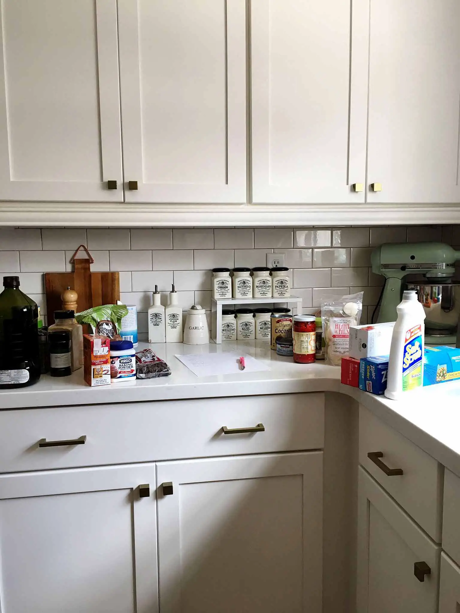 Organizing a pantry and kitchen cabinets - That Homebird Life Blog