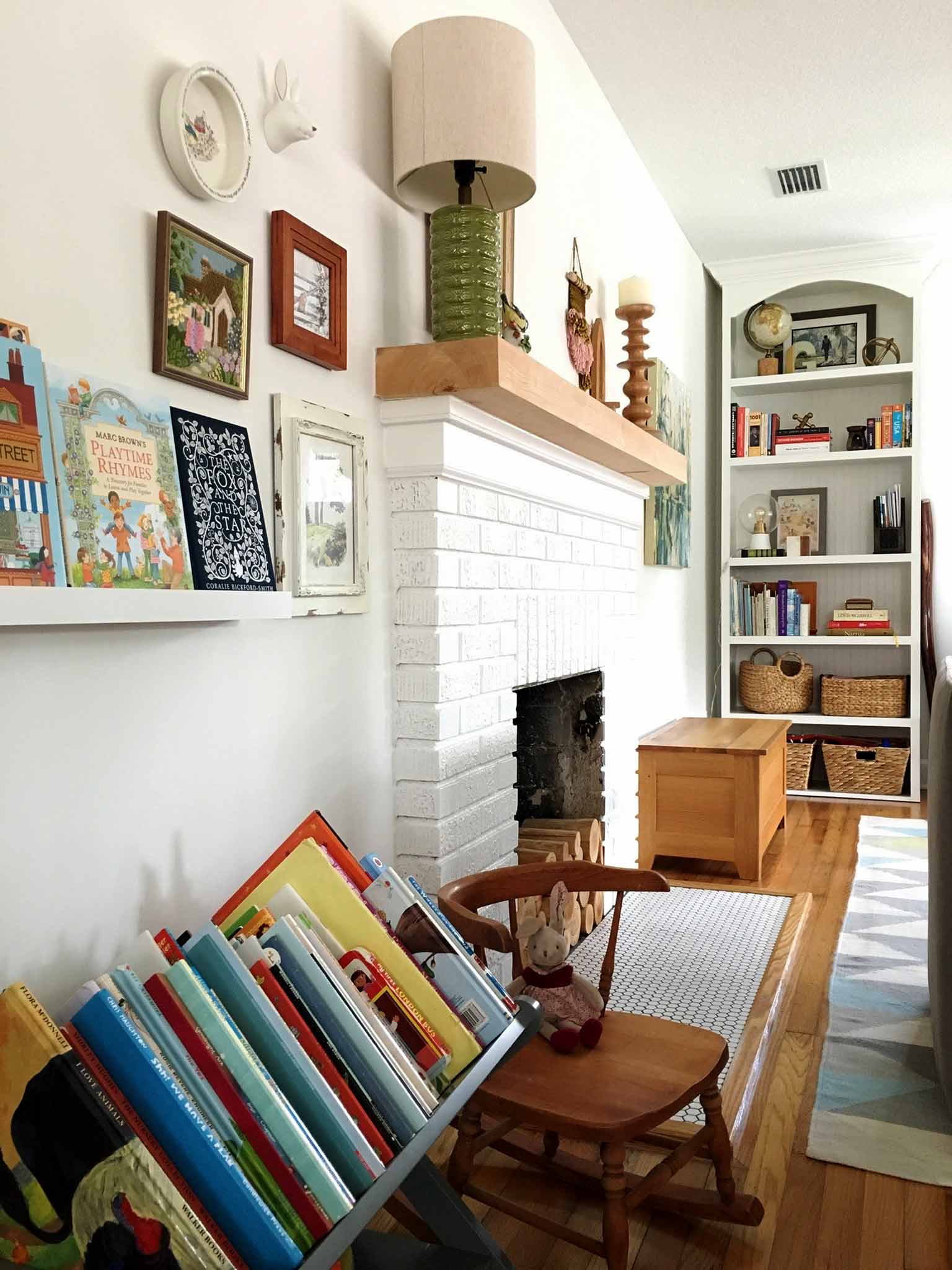 Book Caddy with Shelf, Bookshelf with Storage