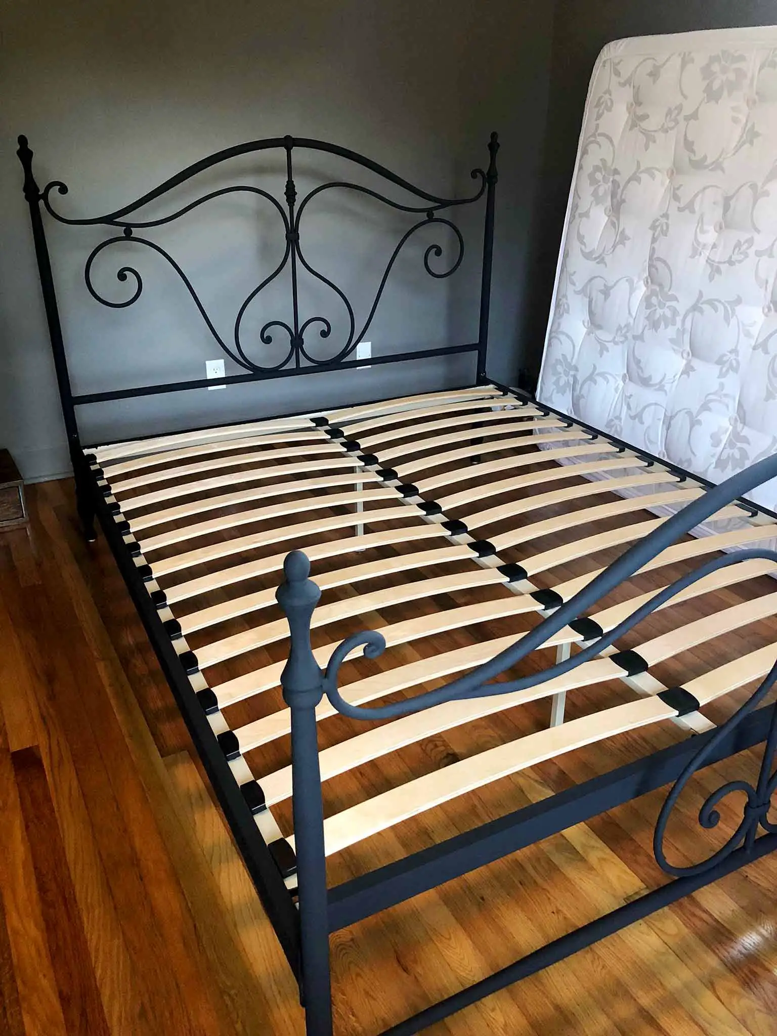 Master Bedroom Progress painting the bed frame with chalk paint - The One Room Challenge - That Homebird Life Blog