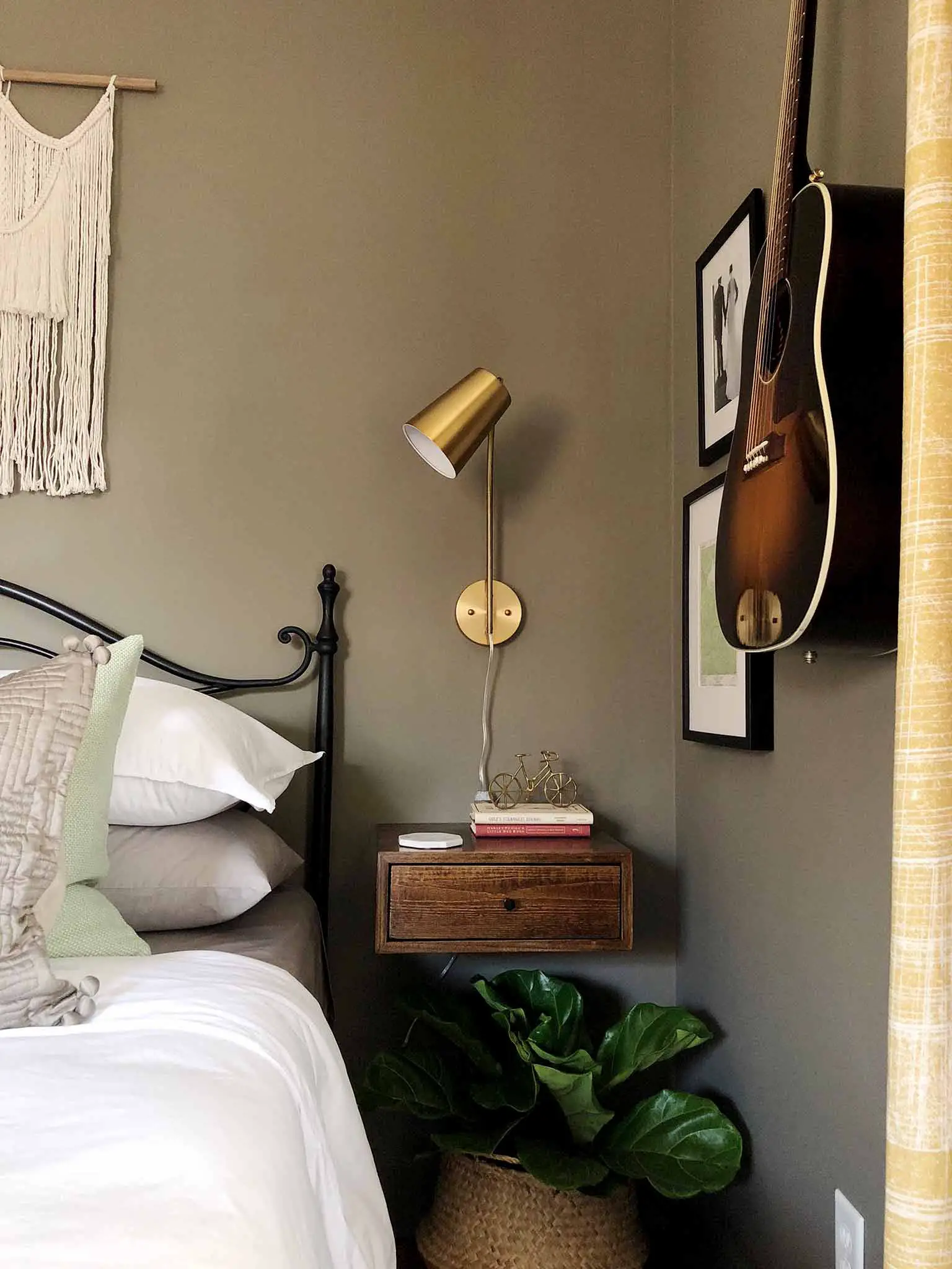 Mid Century Modern Boho Master Bedroom Reveal - The One Room Challenge - That Homebird Life Blog