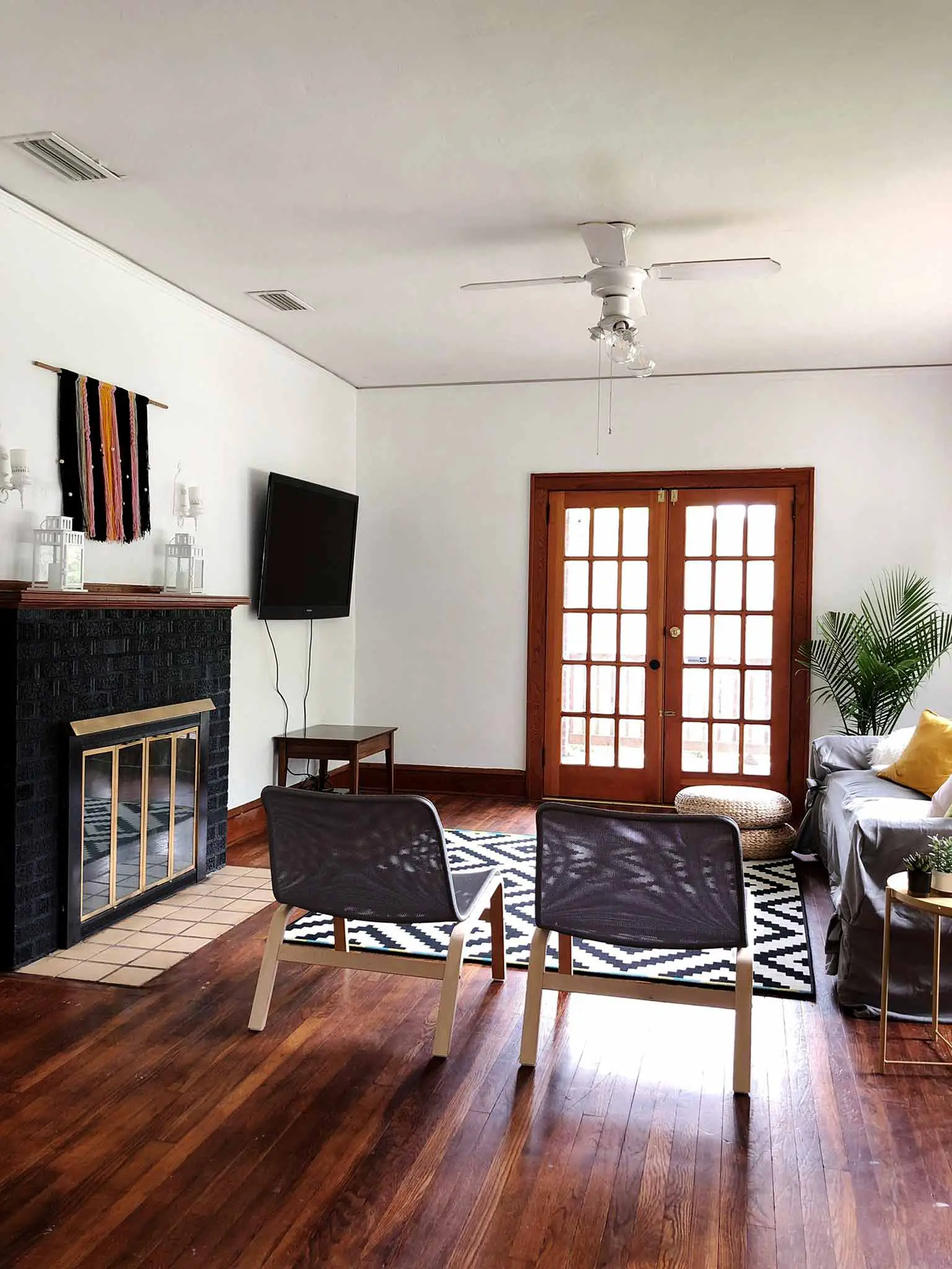 feelandhold: Minimalist Home Decor Living Room