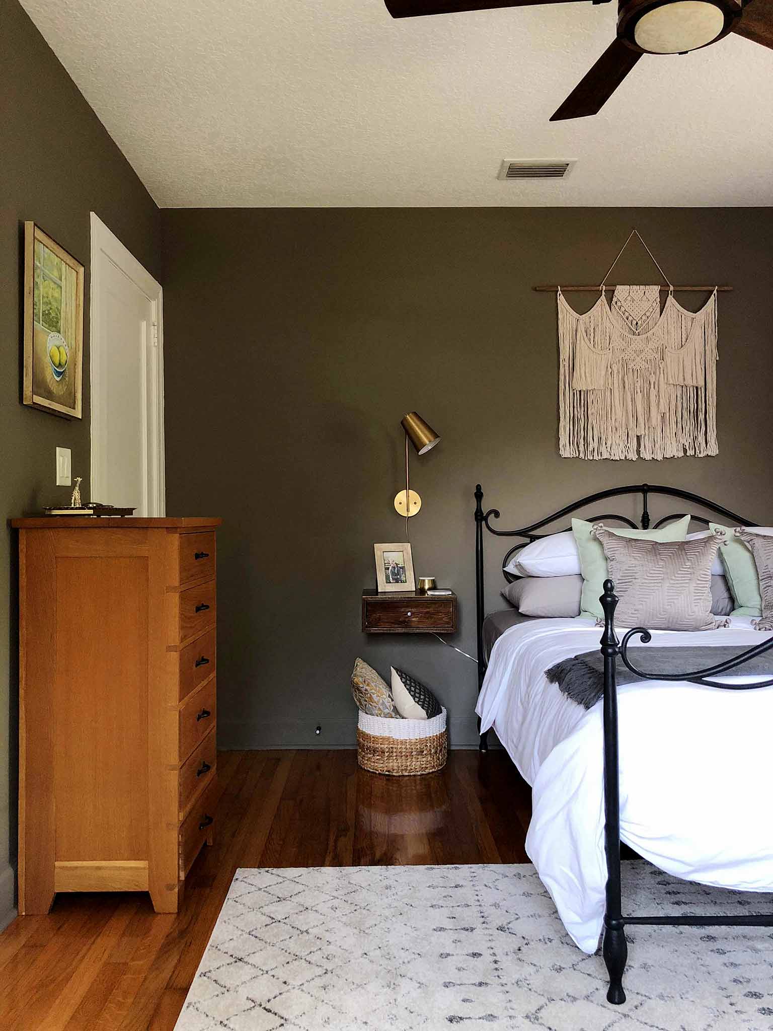 Mid Century Modern Boho Master Bedroom Reveal - The One Room Challenge - That Homebird Life Blog