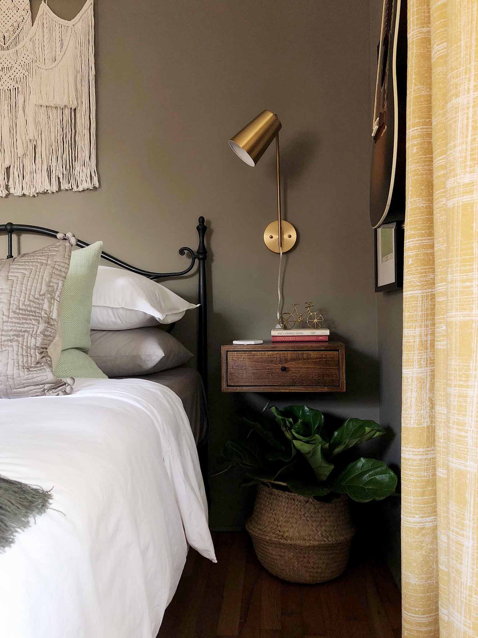 Mid Century Modern Boho Master Bedroom Reveal - The One Room Challenge - That Homebird Life Blog