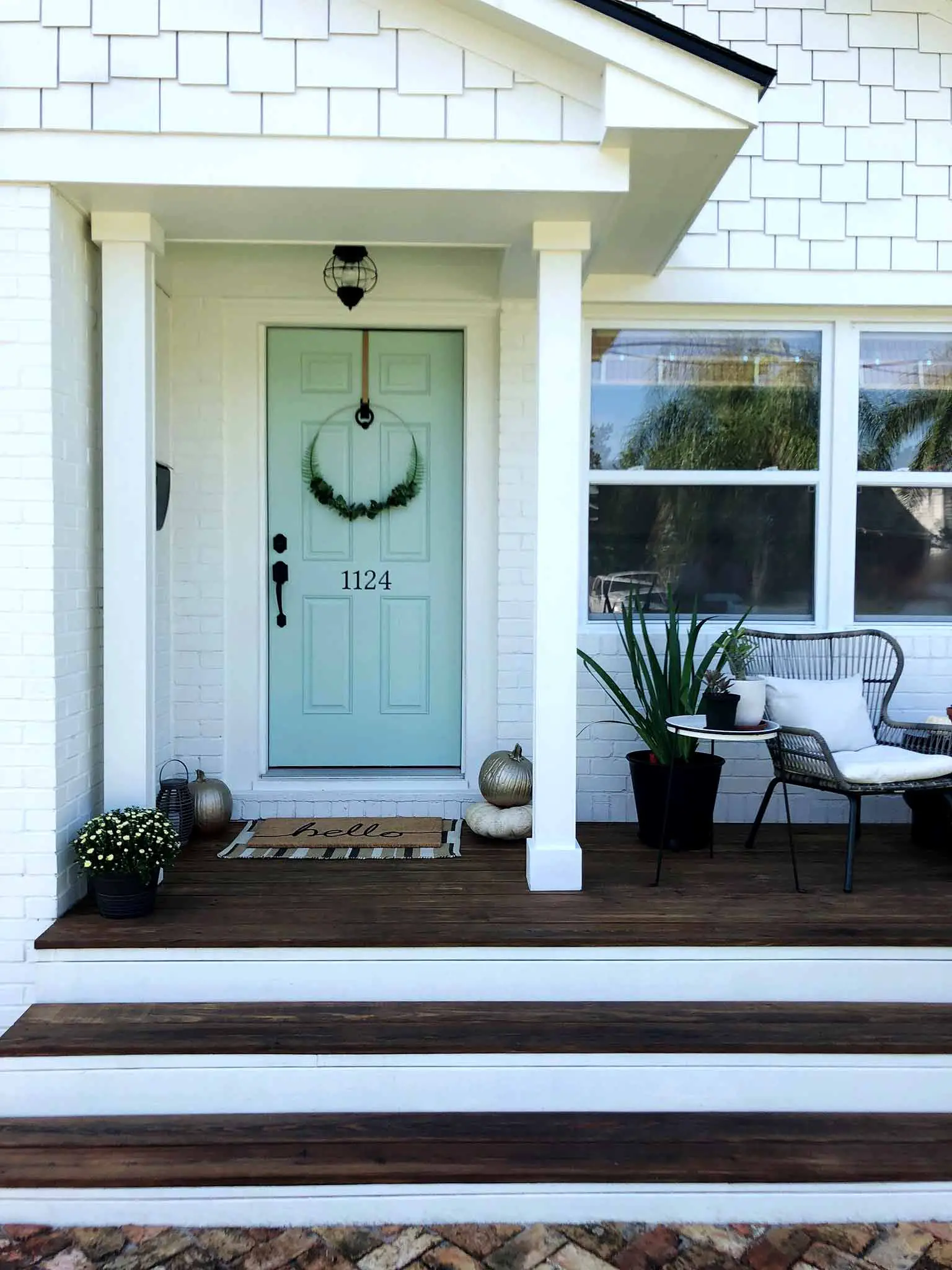 Front porch fall makeover reveal - That Homebird Life Blog