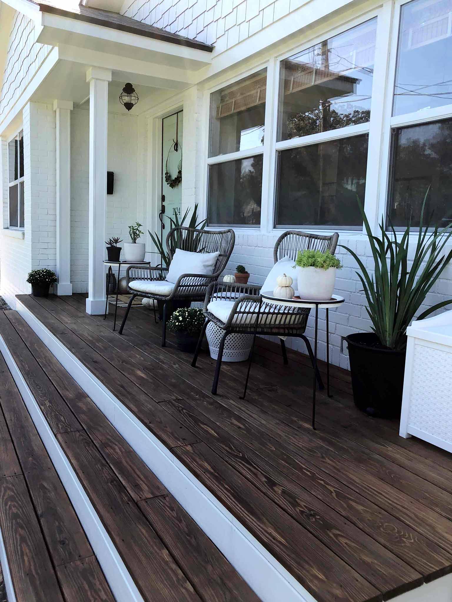 Front porch fall makeover reveal - That Homebird Life Blog