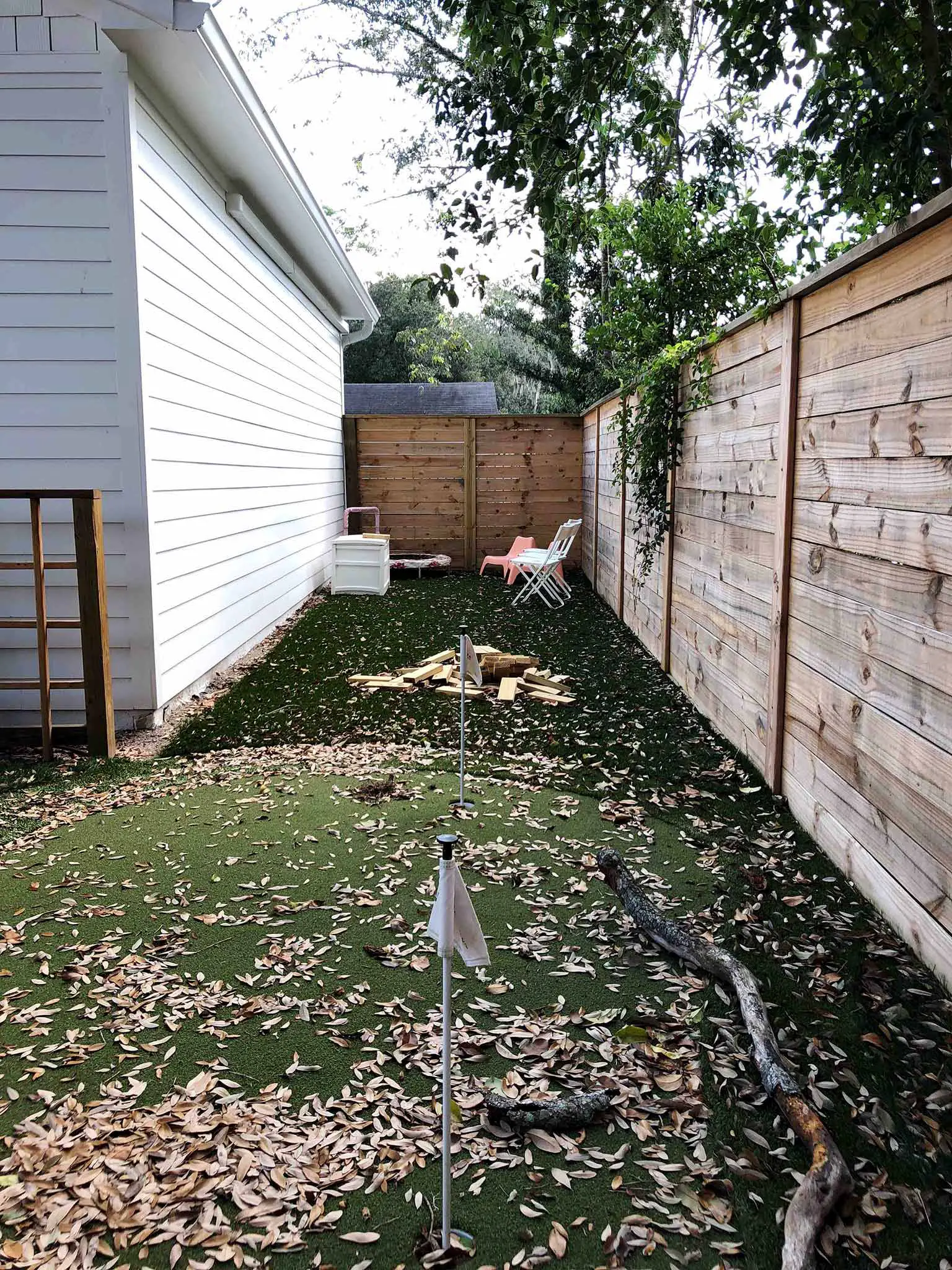 Current situation - neglected kids area and synlawn - That Homebird Life Blog