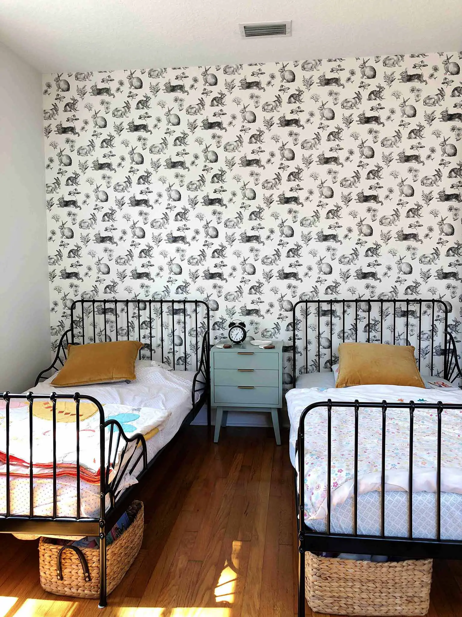 Toile lapin wallpaper and IKEA minnen beds - Guest Participant of the One Room Challenge - That Homebird Life Blog