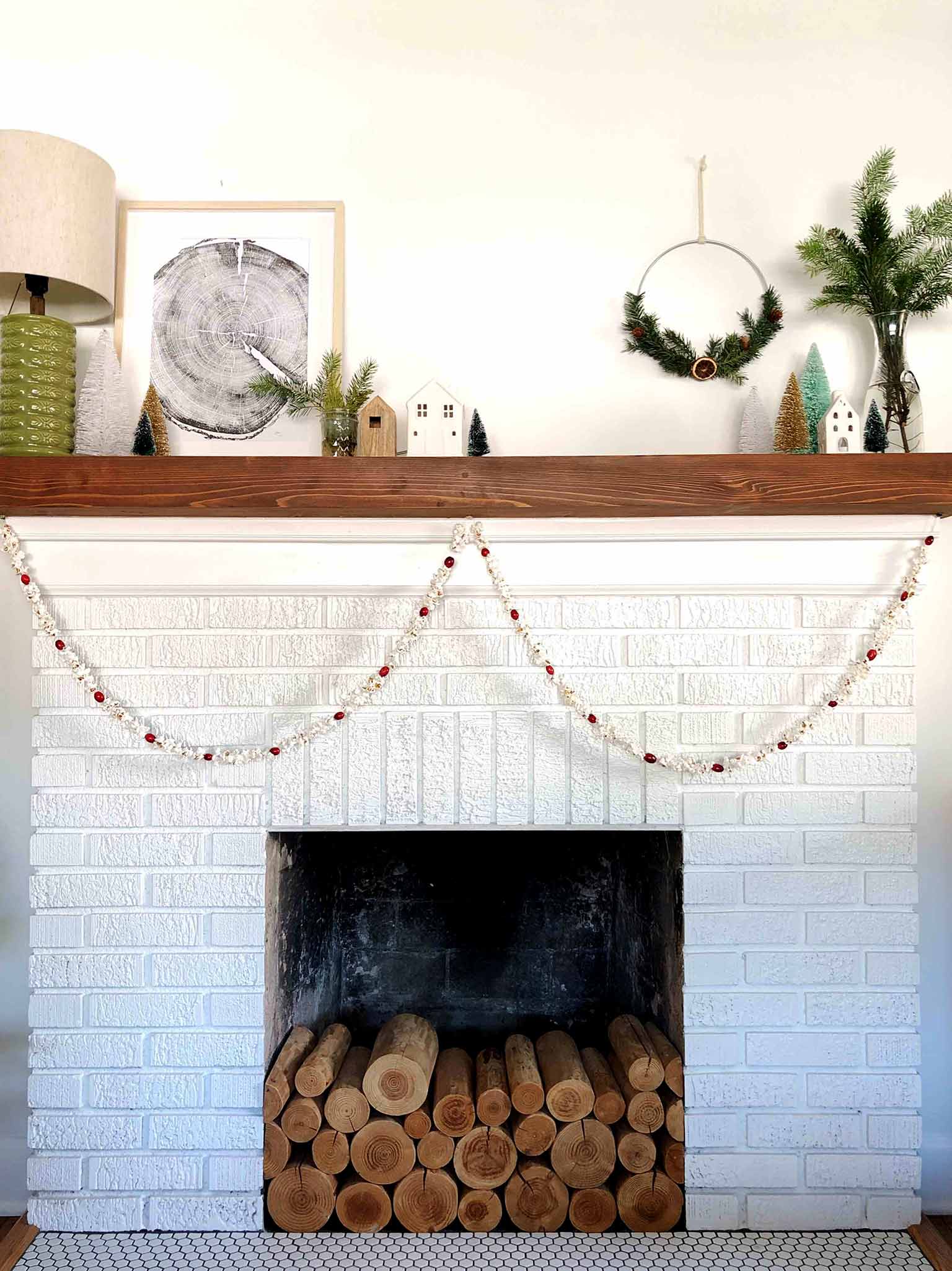 Three Simple, Quick and Inexpensive DIY Christmas Garlands