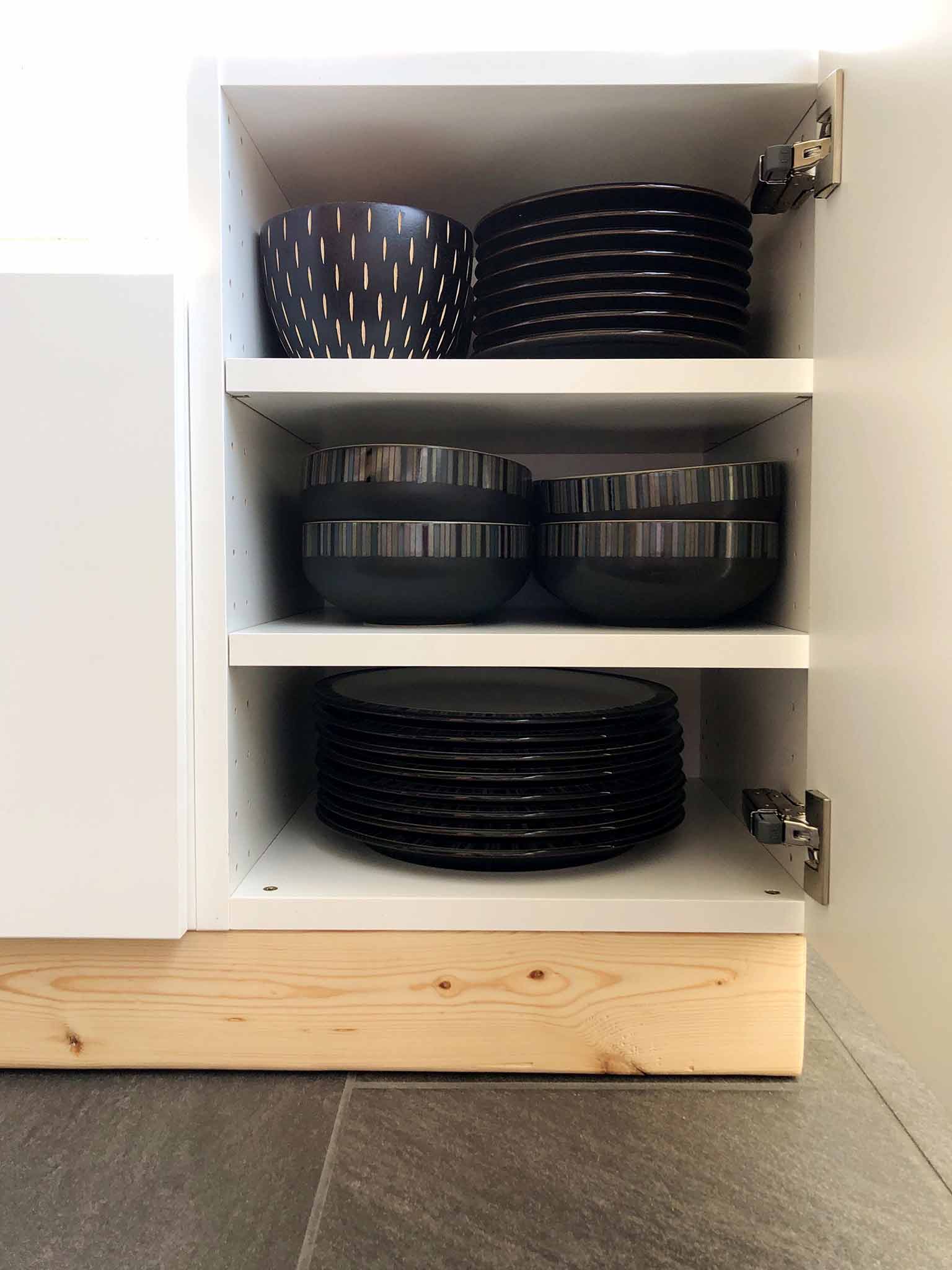 DIY - Inside Cabinet Plate Rack